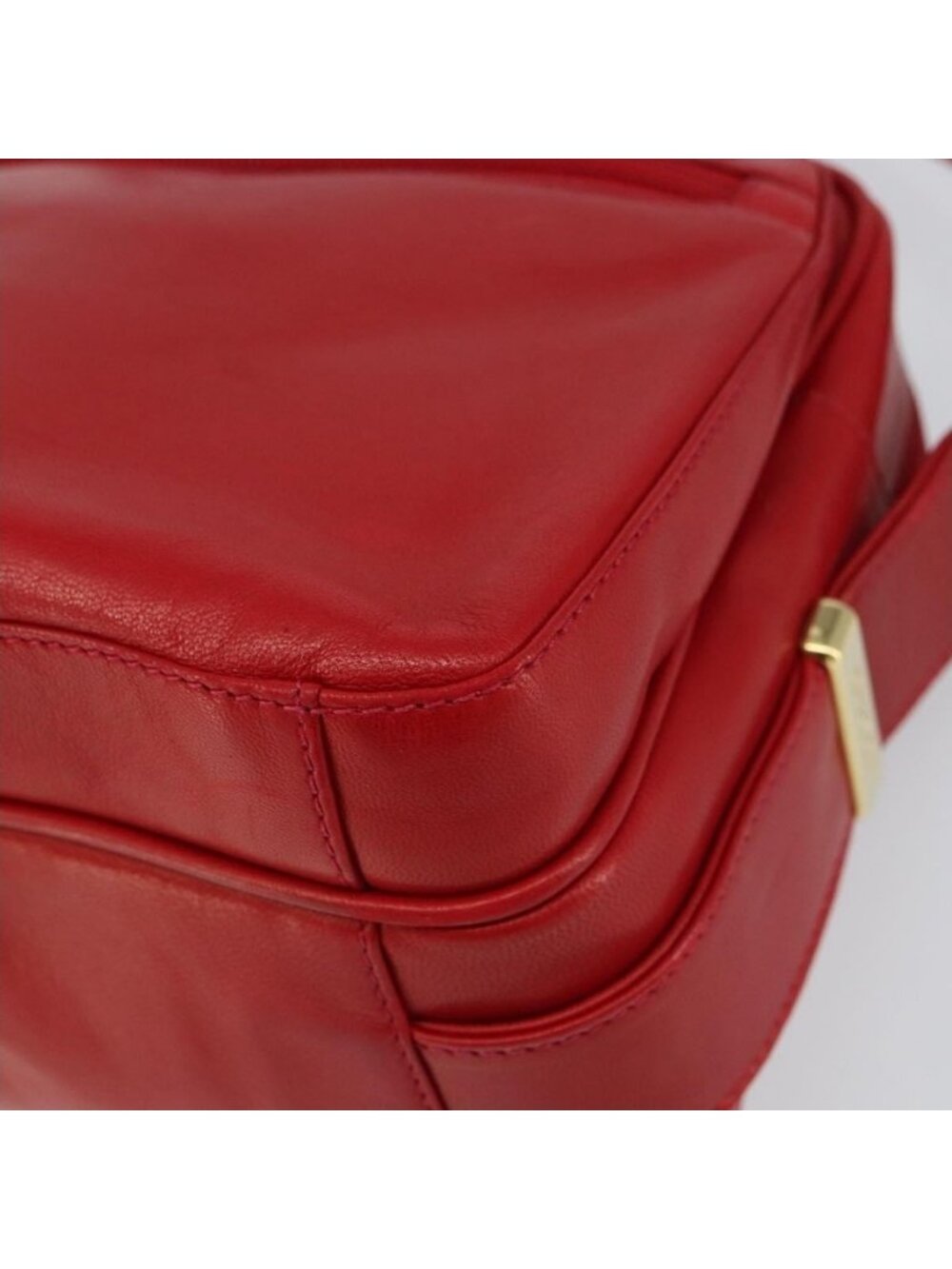 Authentic GUCCI Shoulder Bag Leather Red Gold - Picture 2 of 16